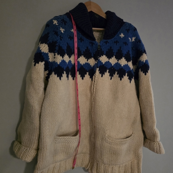 Handmade Vintage Canadian Chunky Knit Cowichan Style Sweater, Large - Picture 12 of 16